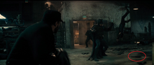 Charger l&#39;image dans la galerie, Fusil d&#39;assaut avec silencieux - Batman V Superman avec Ben Affleck
