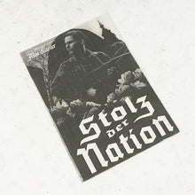 Charger l&#39;image dans la galerie, Programme &quot;Stolz der Nation&quot; - Inglourious Basterds avec Brad Pitt &amp; Quentin Tarantino
