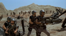 Charger l&#39;image dans la galerie, Grenades et pochette de ceinture - Starship Troopers avec Casper Van Dien
